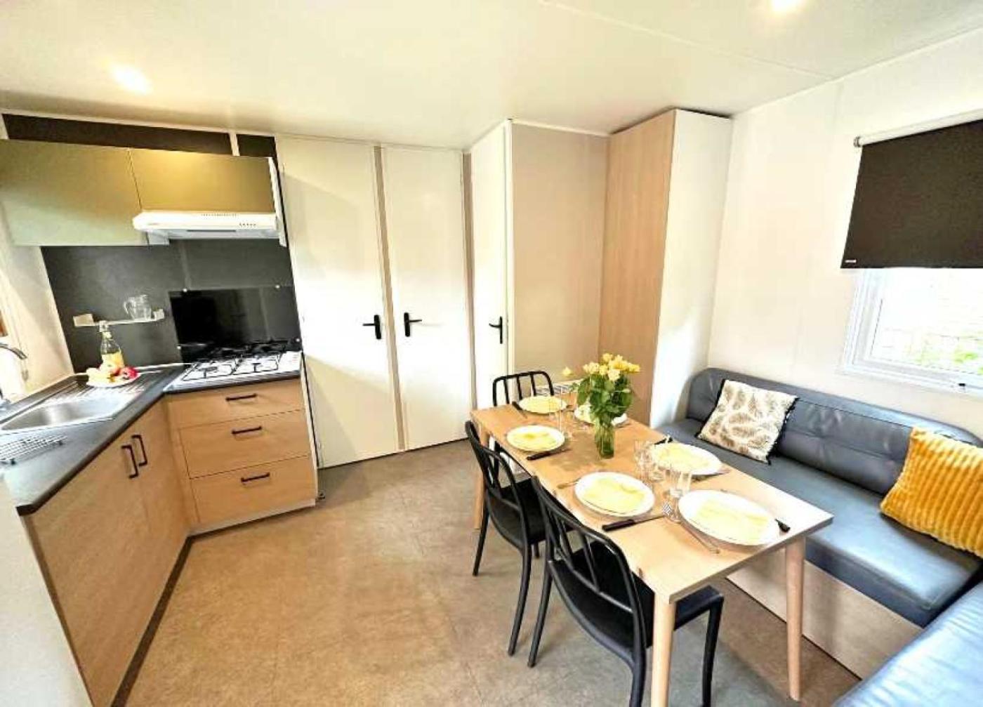 Camping 4 Etoiles - Parc Aquatique - Eei0Fi Saint-Georges-d'Oleron Εξωτερικό φωτογραφία